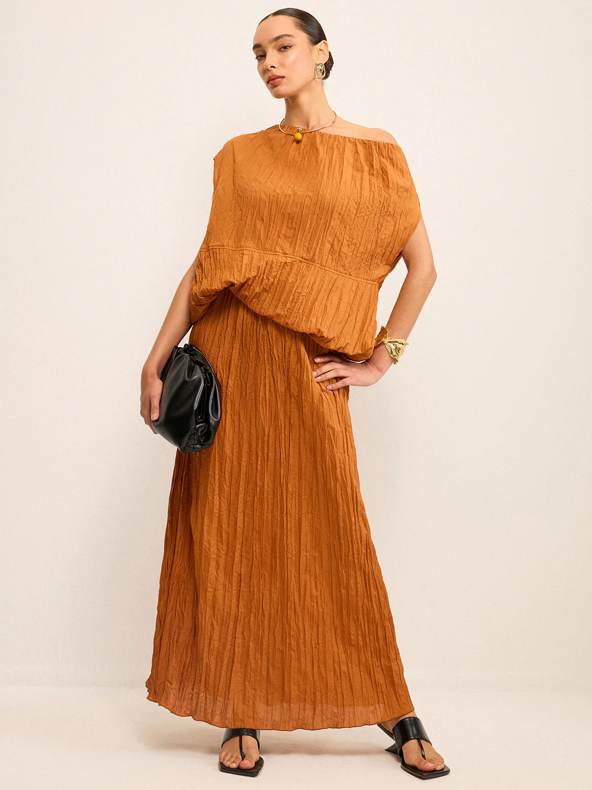 Oversized Textured Off-Shoulder Top and Maxi Skirt Set - Wholesalesil