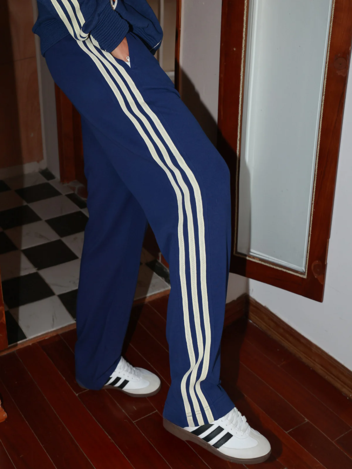 Side Striped Elastic Waist Sweatpants - Wholesalesil