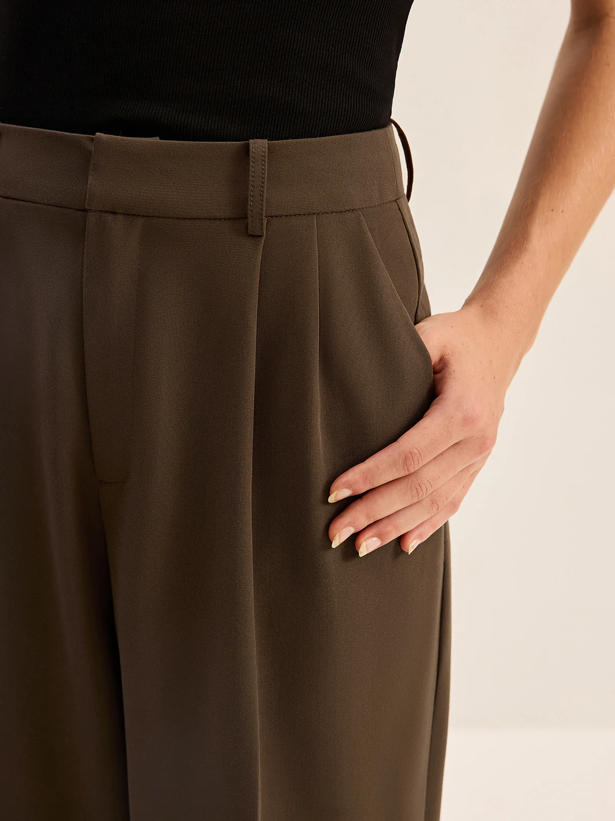 High-Waisted Pleated Pants - Wholesalesil