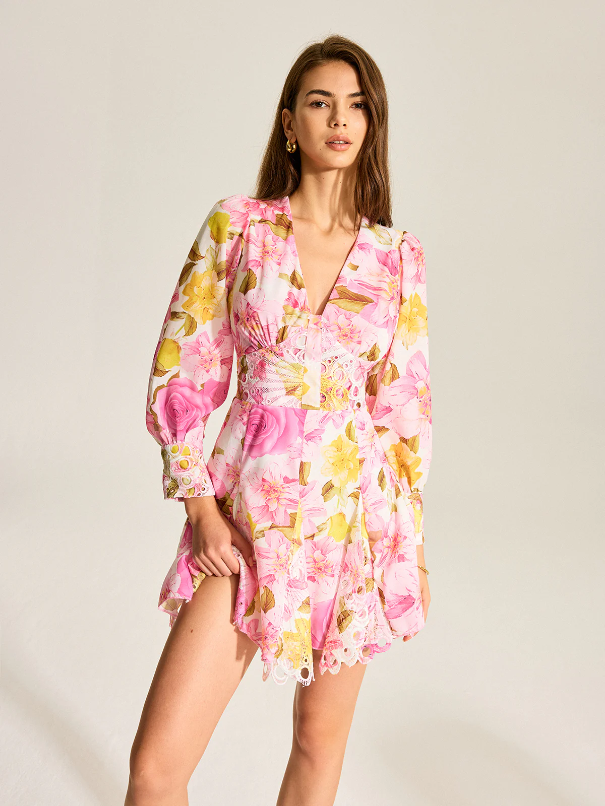 Floral Print V-Neck Dress With Eyelet Detail - Wholesalesil
